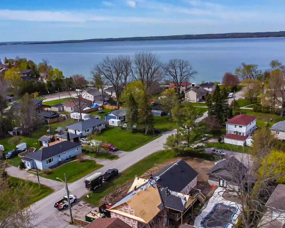 Completed asphalt shingle roof on an Orillia-area home